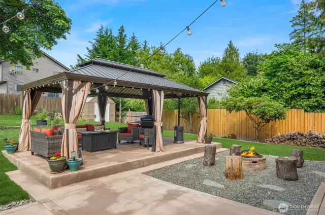 Gorgeous patio with huge pergola