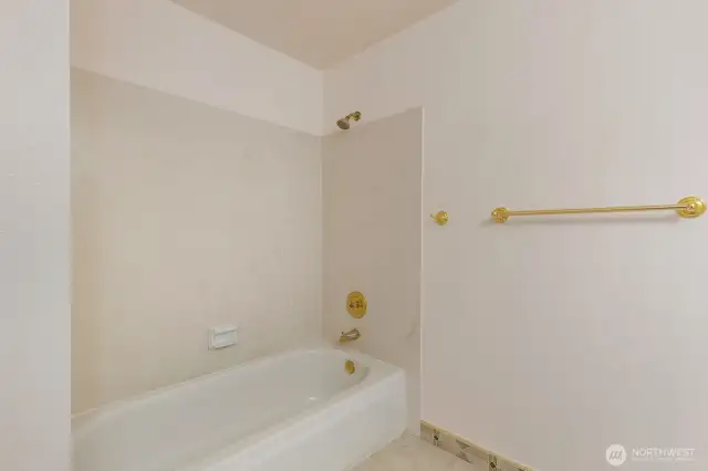 Full bath main level.