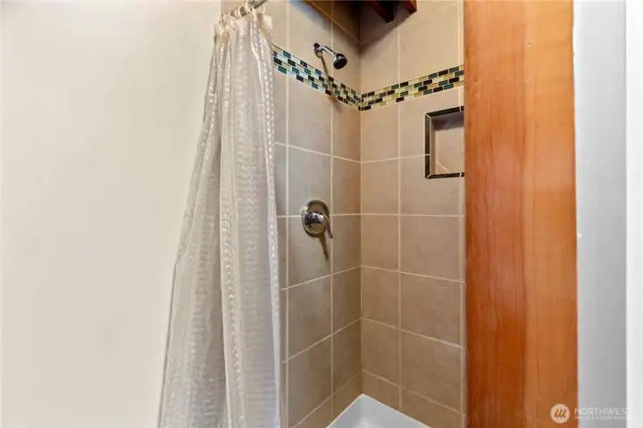 3/4 Bath, Tile Shower