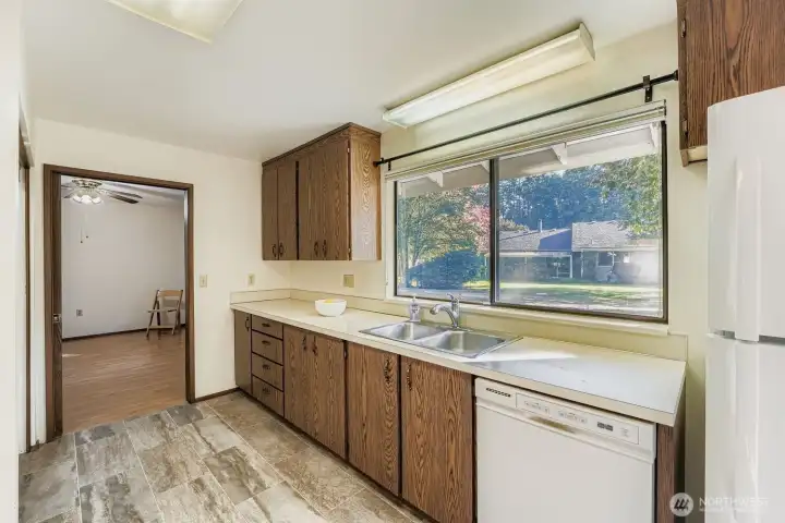 Kitchen and appliances
