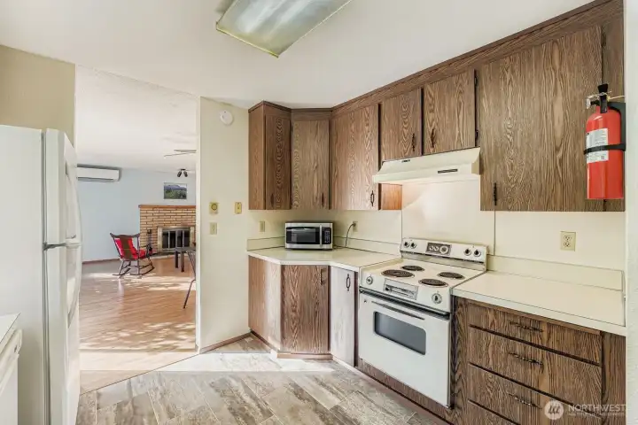 Kitchen and appliances
