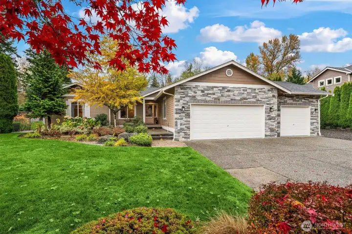 eticulously maintained rambler on a quiet cul-de-sac in the heart of Echo Lake