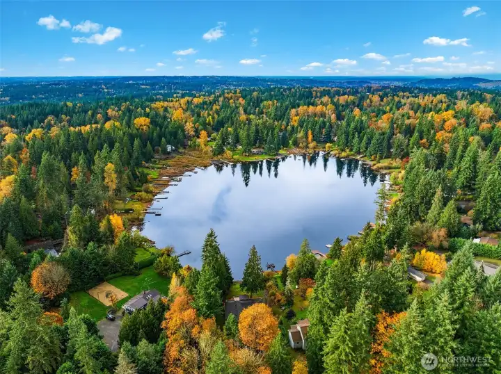 Minutes from Echo lake, wineries, & more!