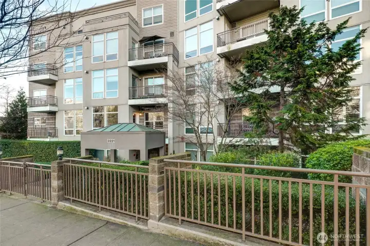 Luna Court Front Luna Court Front
