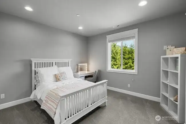 Bedroom #4 Jack and Jill bedrooms with bathroom attached.