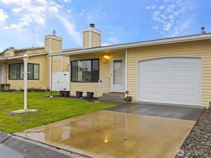 End unit with attached garage