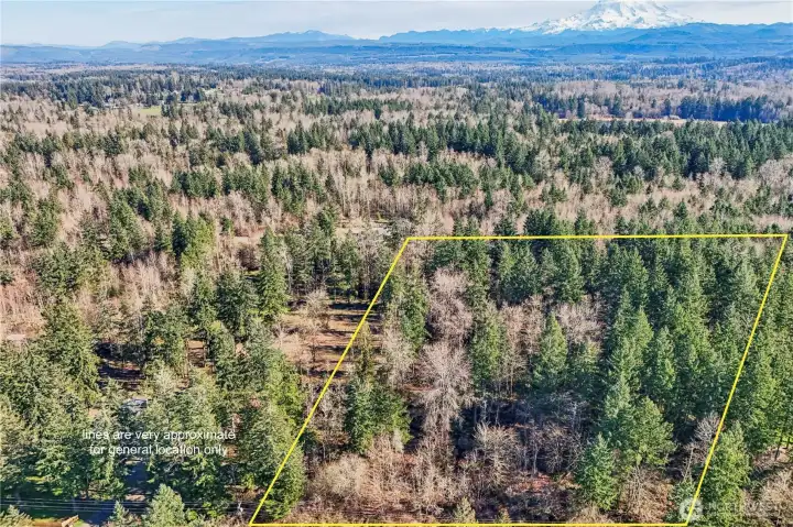 33507 84th Ave E, Eatonville is just 10-15 minutes to South Hill in Puyallup.