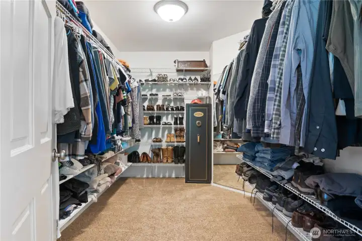 Walk-in closet