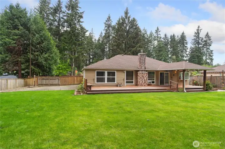 Lovely back yard. Lovely back yard.