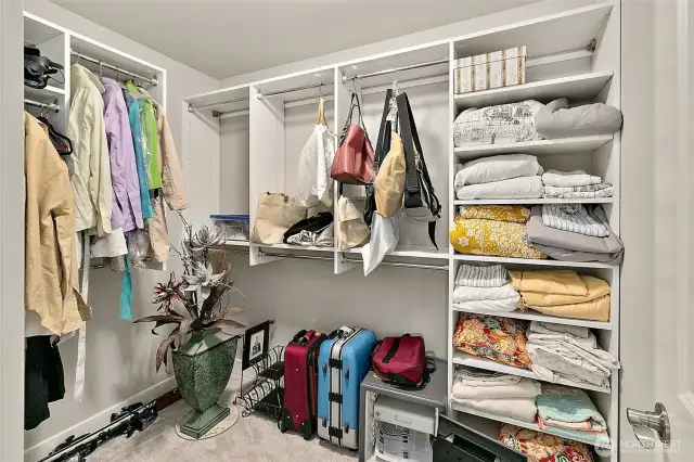 Walk-in Closet