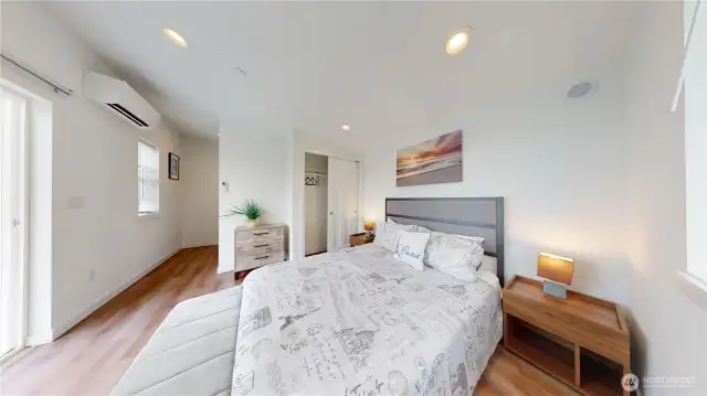 Spacious. AC/Heat. Spacious interior. Unit 2 - 890 Magellan Ave NE, Ocean Shores, WA 98569