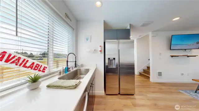 Beautifully gleaming kitchen- Unit 2 - 890 Magellan Ave NE, Ocean Shores, WA 98569