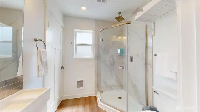 First Floor Bathroom- Unit 2 - 890 Magellan Ave NE, Ocean Shores, WA 98569