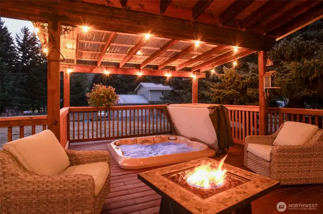 Jacuzzi Backyard Retreat