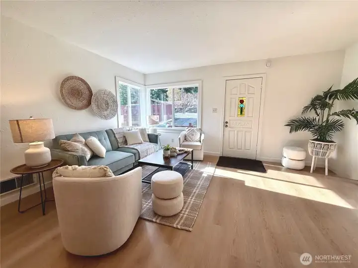 Don't you love corner windows?  So much light.