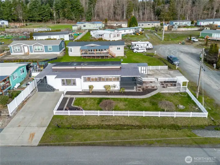 Excellent condition 3+ bedroom double wide offering views south to bay