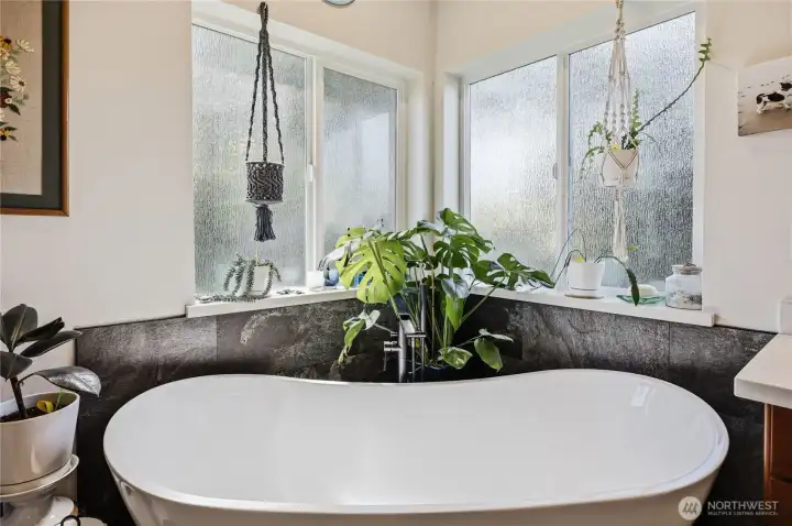 Large soaking tub
