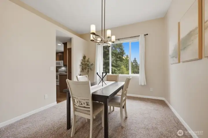 Dining room.