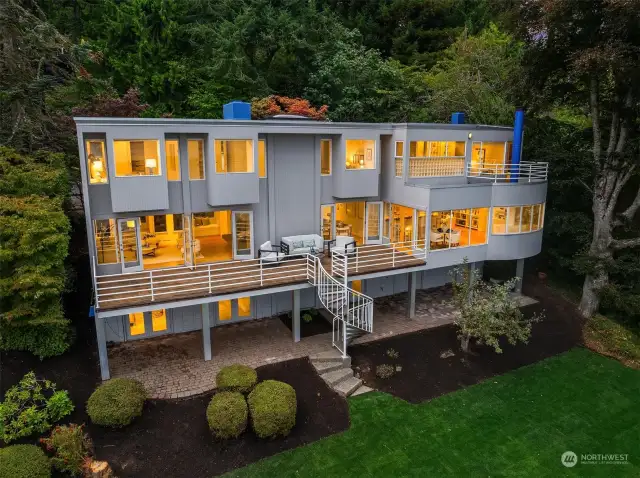 Every room in the house offers a view of Lake Washington.