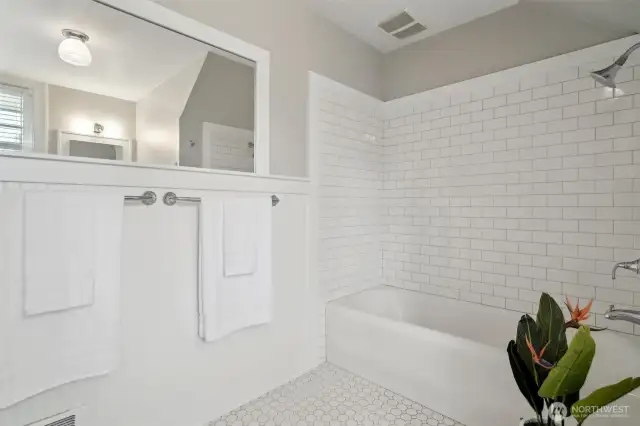 Upstairs full bath