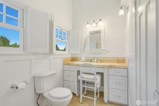 With build-ins and multiple vanities