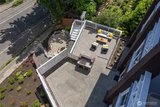 2nd patio with built in  BBQ, plus lower patio