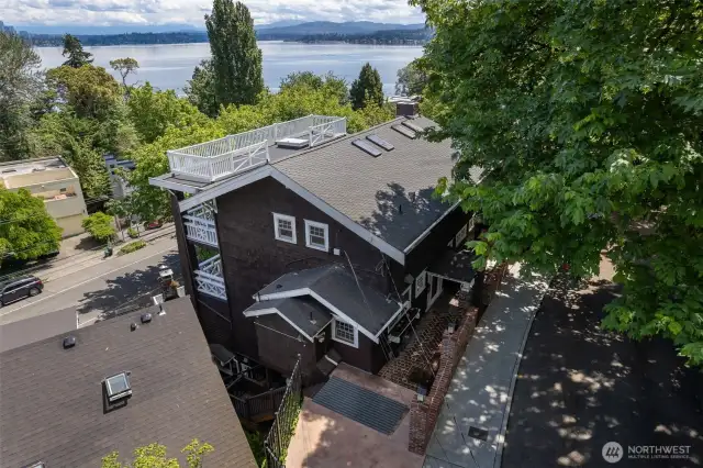 Outstanding lake views and tree-lined tranquil avenue