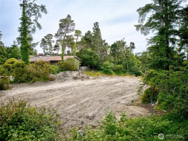 Build ready 16117 square foot lot in Beachwood on the Long Beach Peninsula. Septic, electricity and water are on the property.
