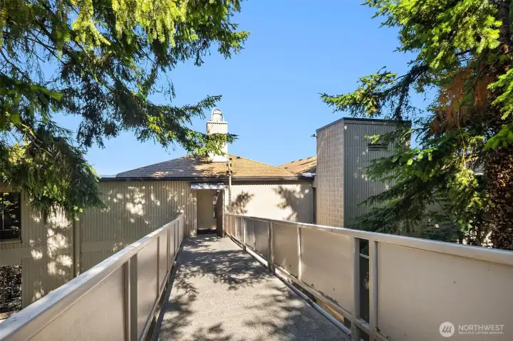Private and direct access from Floor 5 of Building A to Sand Point Country Club