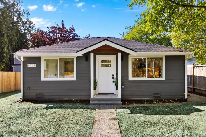FULLY REMODELED AND UPDATED HOME in