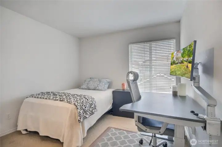 Generos size of 2nd bedroom
