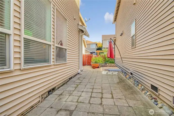 Paved side yard