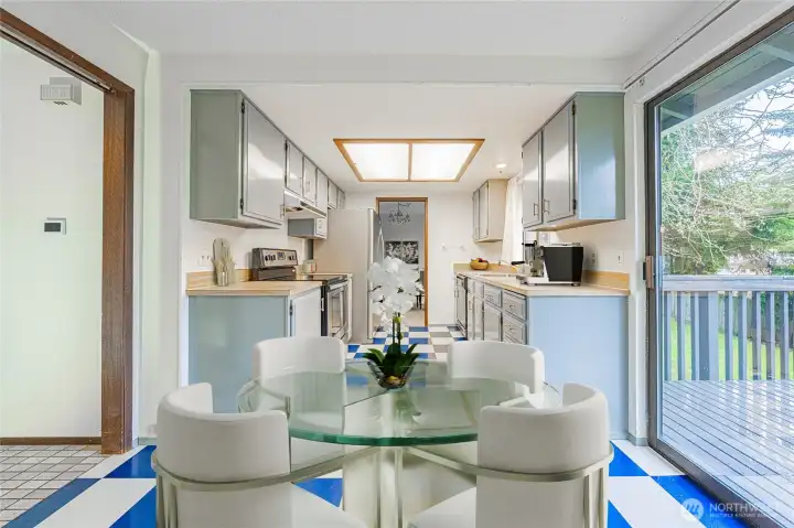 This photo has been virtually staged