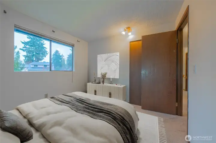 This photo has been virtually staged