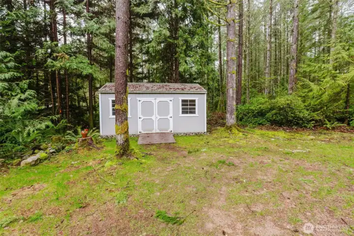 12 x 20  storage shed is almost brand new!