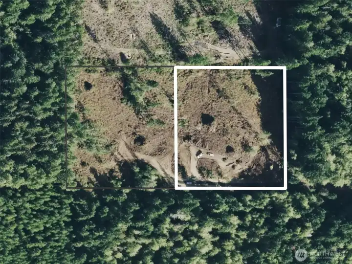 Overhead with approximate boundaries in white.