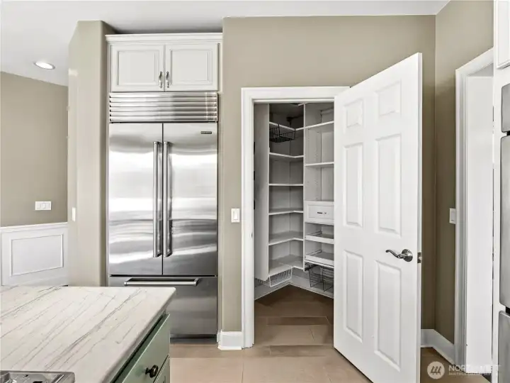 The perfect pantry for must-have staples and your Costco supplies