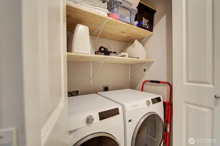 Side by side washer and dryer