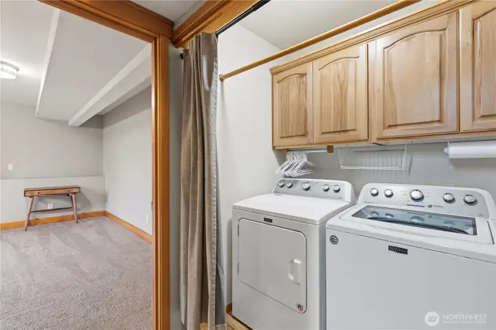 washer and dryer stay