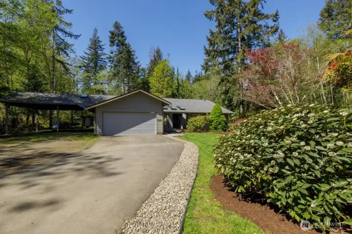 Welcome home to Friendly Grove!