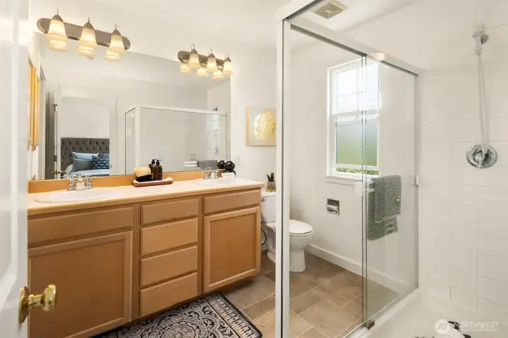 Having dual sinks is so convenient!