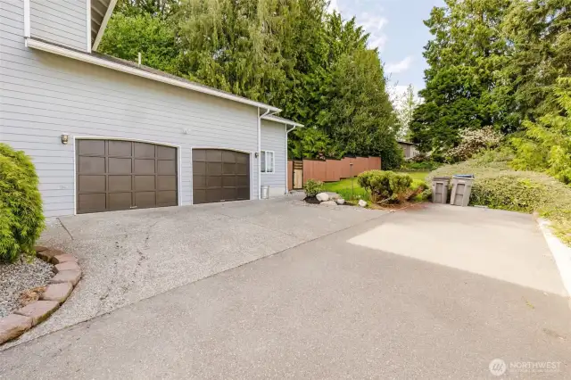 Oversized garage