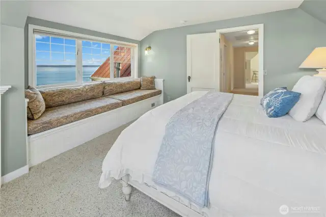 Awake to Sunrise over Puget Sound...Views!