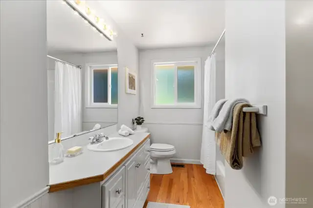 Full bathroom on south wing of the home with first 3 bedrooms
