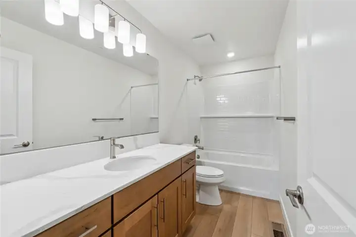 Secondary full bathroom Secondary full bathroom