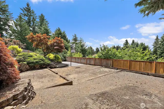 Huge terraced backyard area