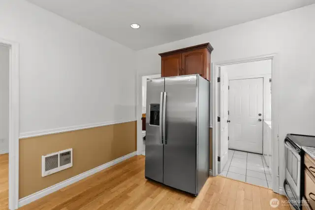 Big kitchen with plenty of cabinets, slab granite countertops and a great layout.