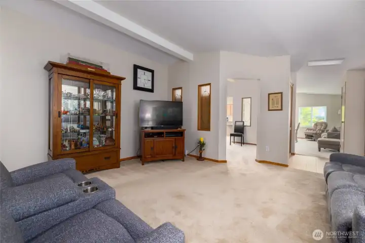 Spacious living room