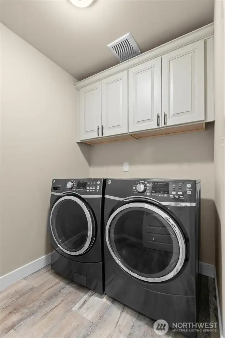 Covered area with lighting is ready for your BBQ