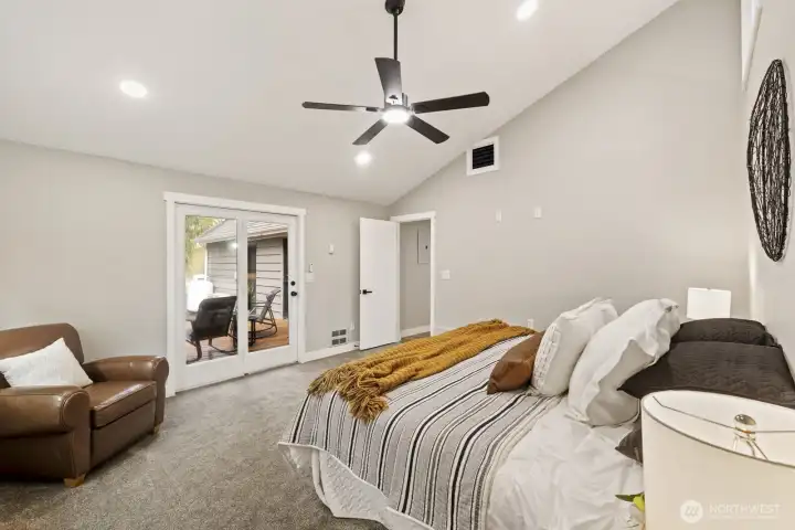 Vaulted ceilings and brand new carpet!